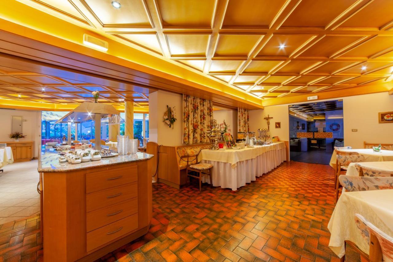 Fruehstuecks-Hotel Olympia ติโรโล ภายนอก รูปภาพ