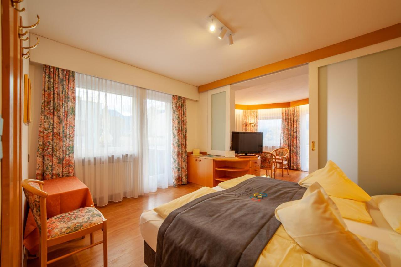 Fruehstuecks-Hotel Olympia ติโรโล ภายนอก รูปภาพ