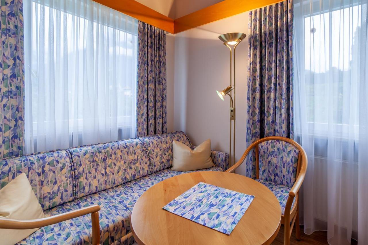 Fruehstuecks-Hotel Olympia ติโรโล ภายนอก รูปภาพ