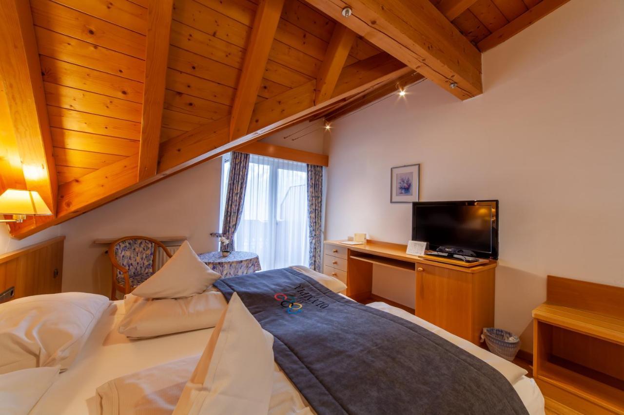 Fruehstuecks-Hotel Olympia ติโรโล ภายนอก รูปภาพ